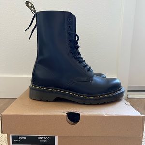 Dr. Marten 1490